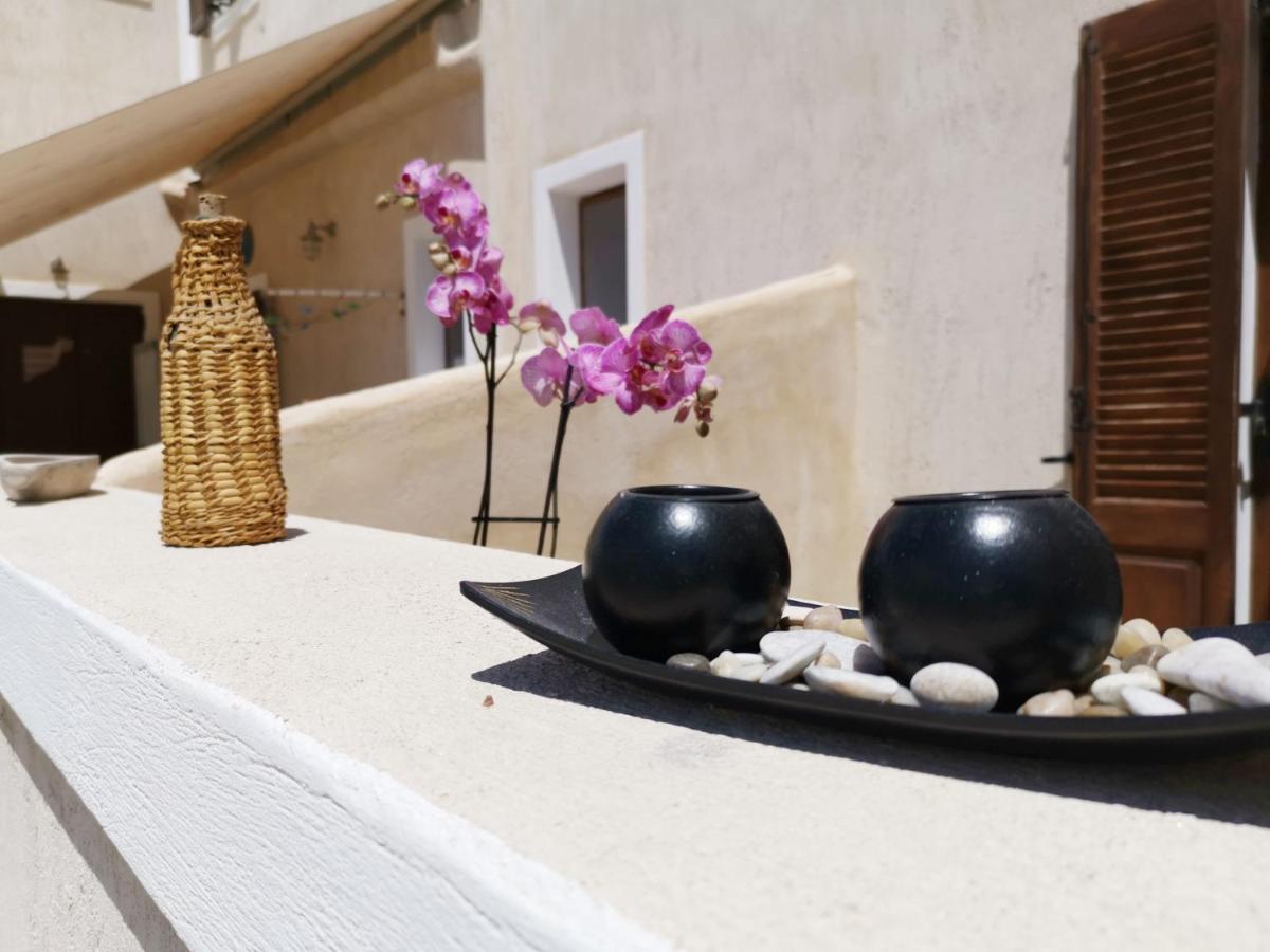 Villa Perissa Thira Exterior photo