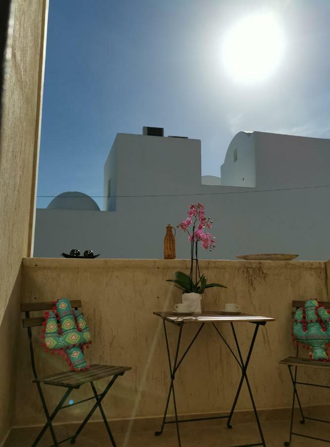 Villa Perissa Thira Exterior photo